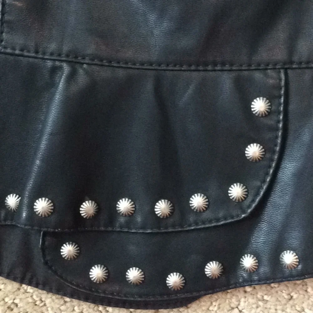 NWT Free People Studded Moonflower Vegan Leather Mini Skirt Black Size 0